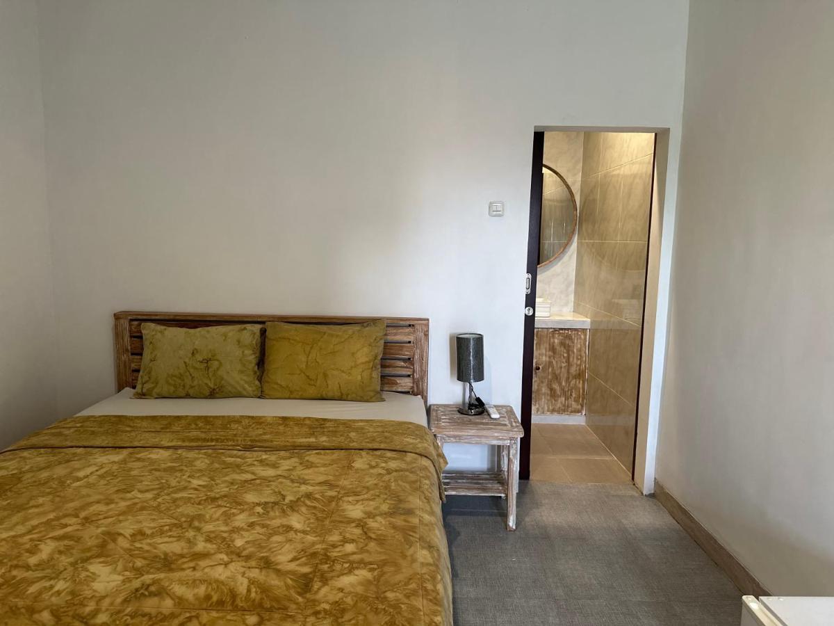 Koming Guest House Canggu  Ngoại thất bức ảnh