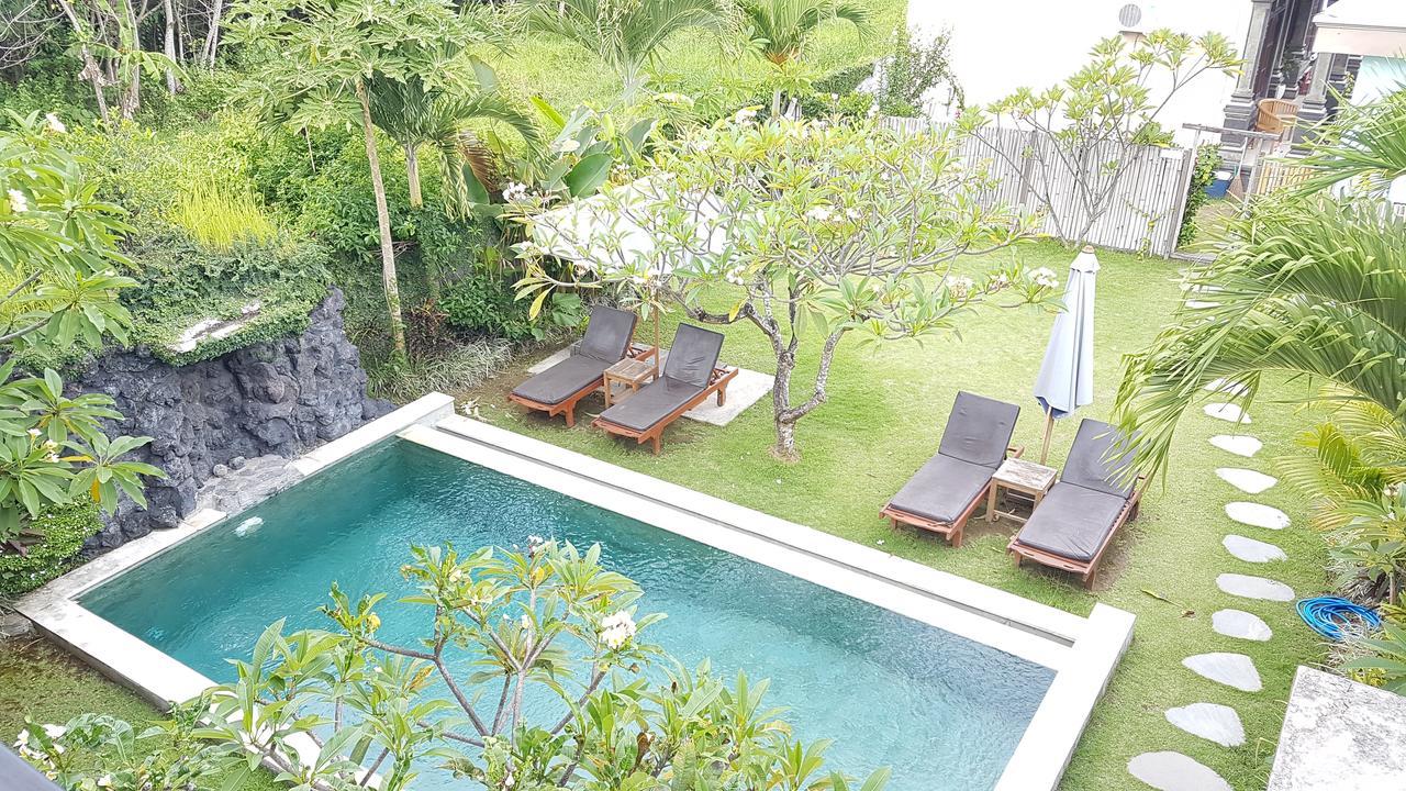 Koming Guest House Canggu  Ngoại thất bức ảnh