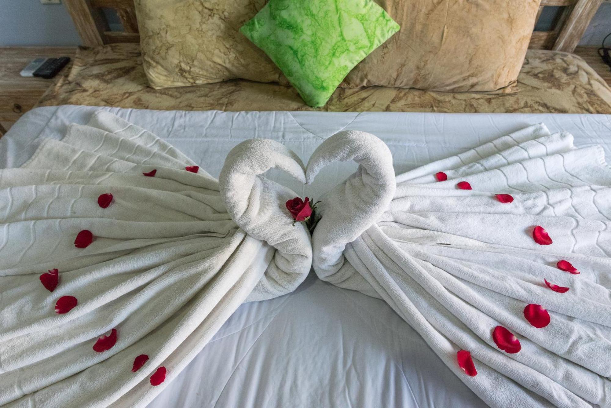 Koming Guest House Canggu  Ngoại thất bức ảnh