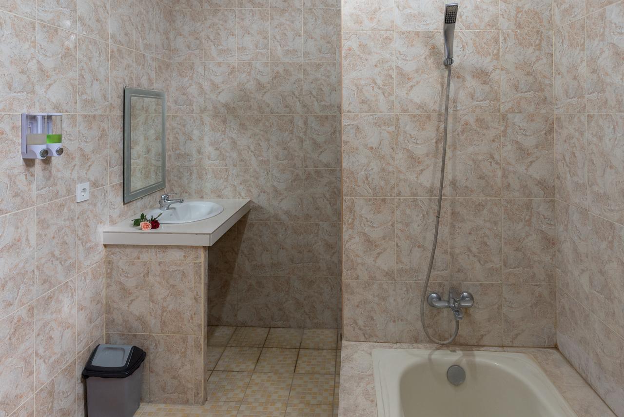 Koming Guest House Canggu  Ngoại thất bức ảnh